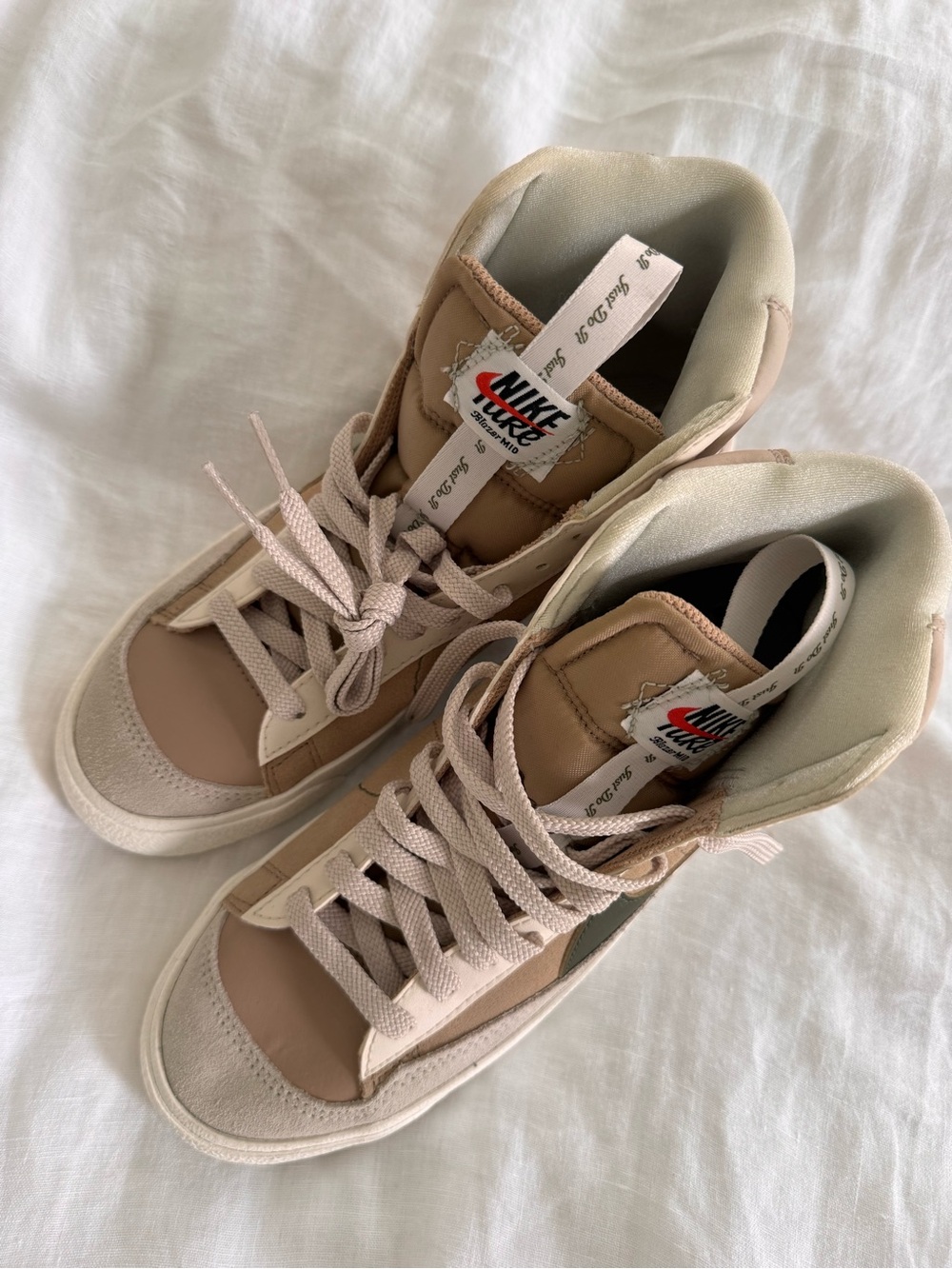 NWOT Nike Blazer Mid 77 SE Dance Sanddrift - Picture 4 of 7